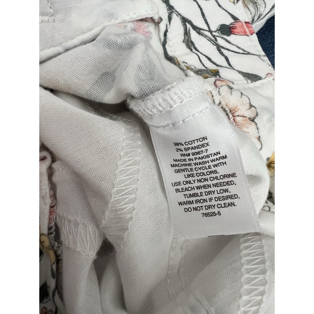 St Johns Bay Pants Womens 10 P‎ White Botanical Floral Capri Mid Rise Stretch - Picture 4 of 11
